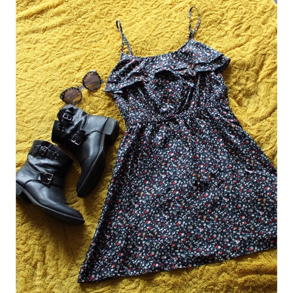 Jack Wills Dresses & Skirts - !! SALE !! Vintage Jack Wills Floral Dress